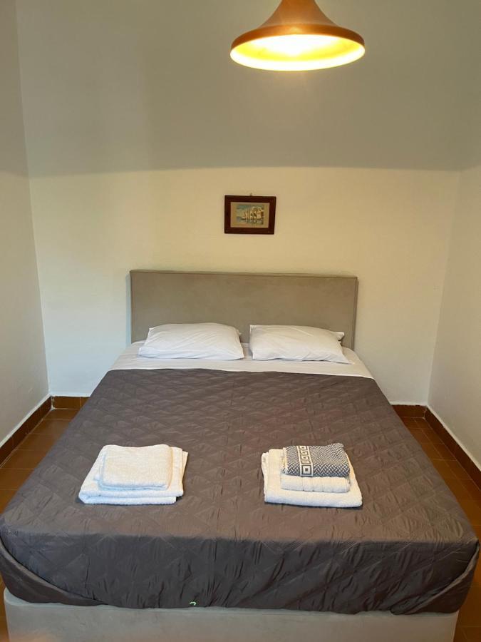 Madoupa Beach Apartments Ornos  Eksteriør billede